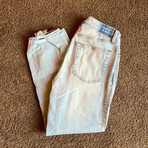 Abercrombie & Fitch | Ultra High Rise | Straight